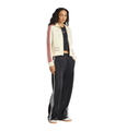 JN0883_4_APPAREL_On-Model_Walking-View_white