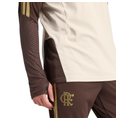 KB1851_11_APPAREL_On_Model_Detail_View_2_white-removebg-preview